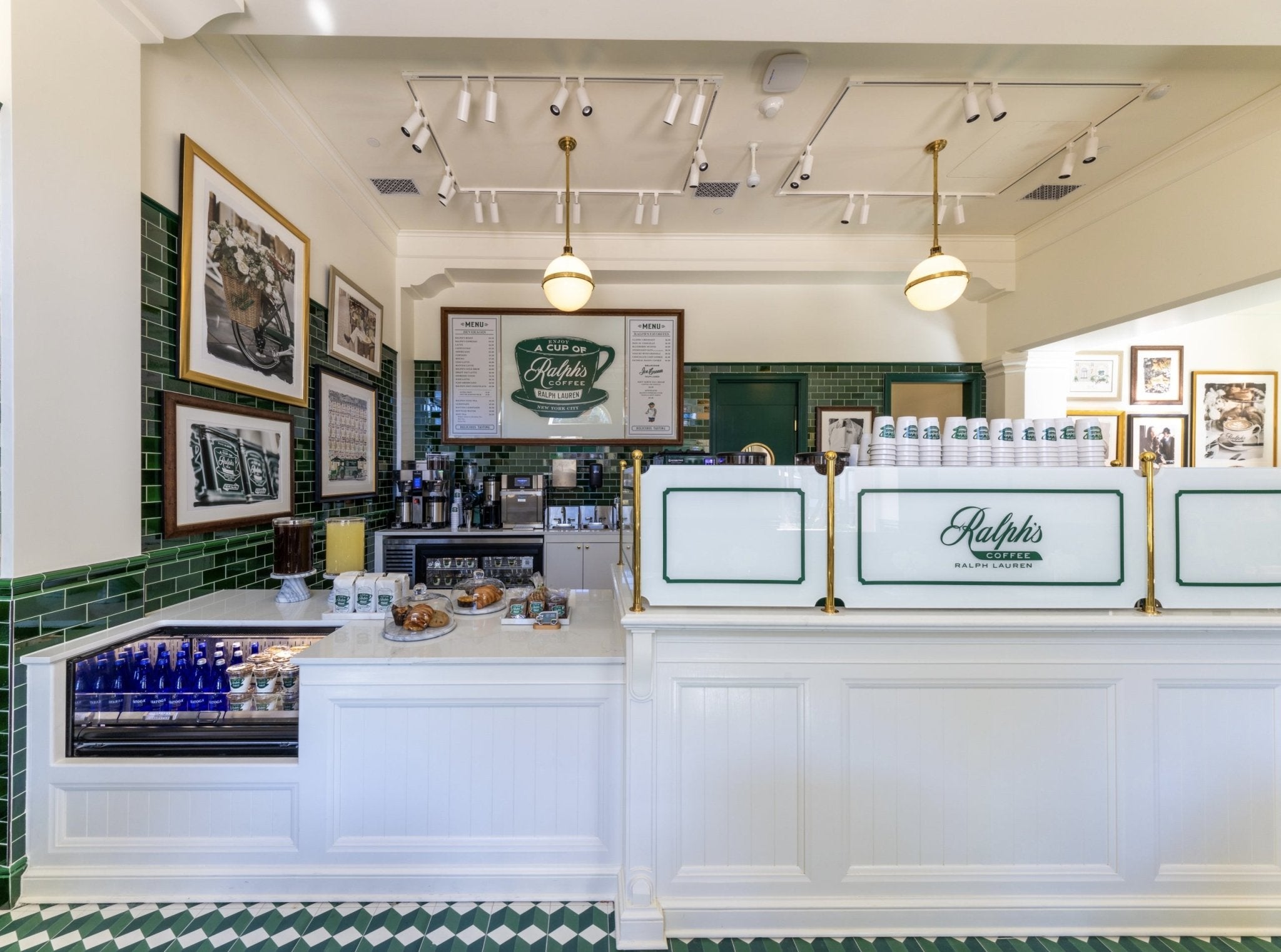 Image of the interior of Ralph's Coffee Newport Beach