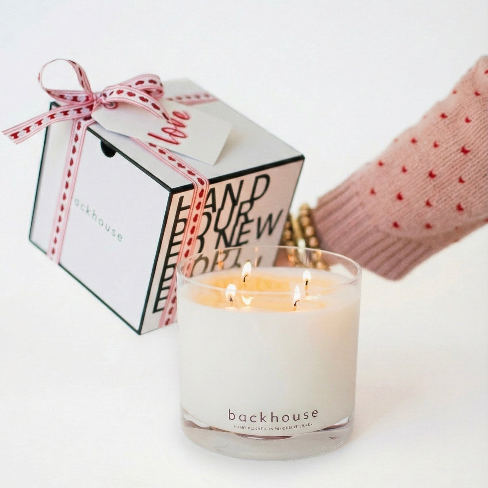 4WICK Candle with Hearts Ribbon